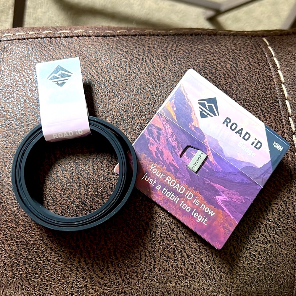 🆕 ROAD ID • Alzheimer’s Unisex Badge & Bracelets